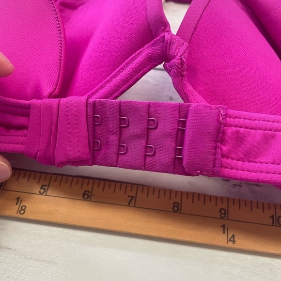 COCO REEF Keepsake Solid Cameo Halter Bikini Top pink fusion 16/40C - Picture 12 of 14